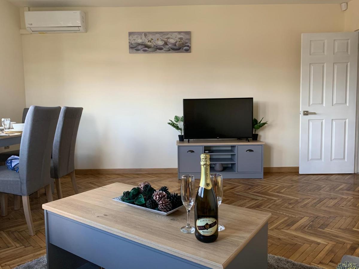 Apartment Zdravets, In The Heart Of The Old City Weliko Tarnowo Exterior foto