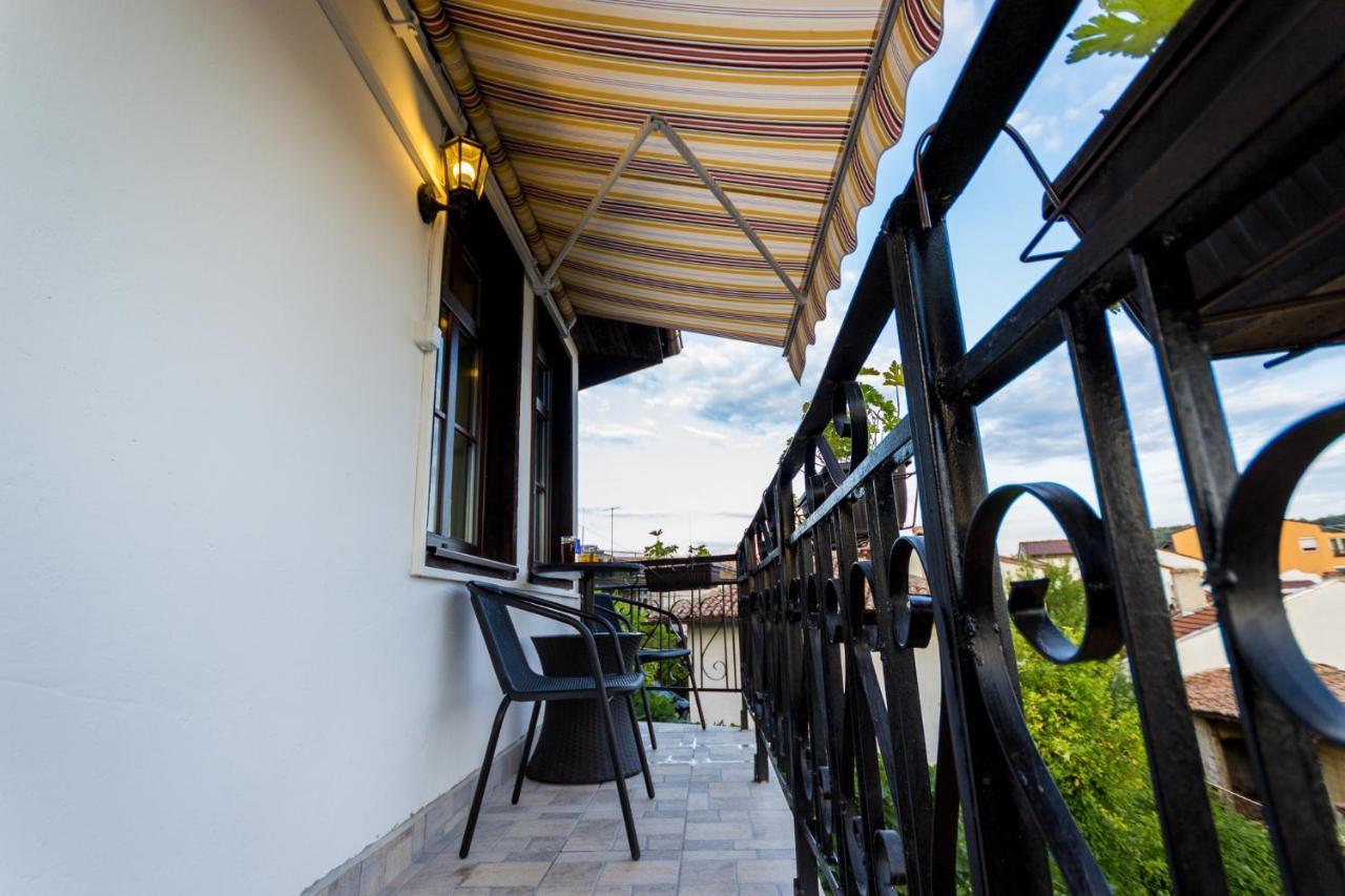 Apartment Zdravets, In The Heart Of The Old City Weliko Tarnowo Exterior foto